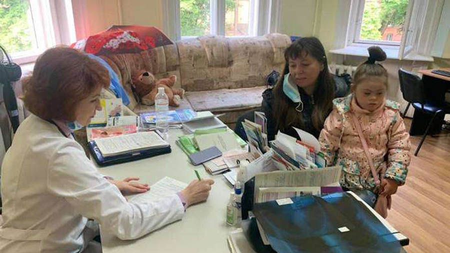 На Буковині медики перевірили діток із малозабезпечених сімей